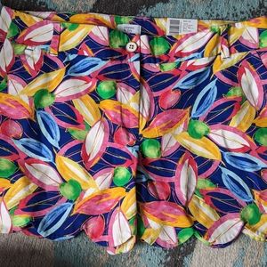 Crown and Ivy Hot Leaves Shelby scallop shorts NWT 14